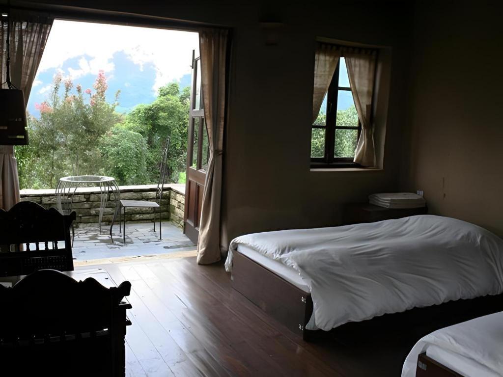 Hananoie - A Permaculture Resort Pokhara Buitenkant foto
