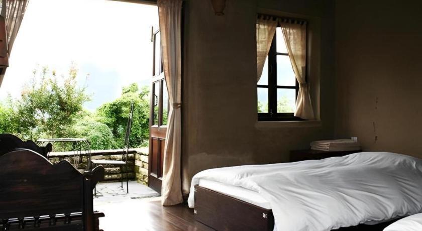 Hananoie - A Permaculture Resort Pokhara Buitenkant foto