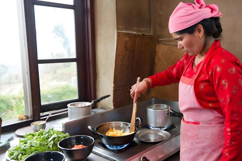 Hananoie - A Permaculture Resort Pokhara Buitenkant foto